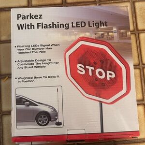 NWT. Stop sign with LED flashing lights